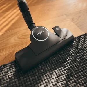 Miele Canister Vacuum Cleaners With Bag>Complete C3 HomeCare+ PowerLine - SGPE0
