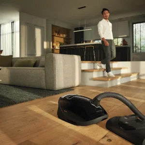 Miele Canister Vacuum Cleaners With Bag>Complete C3 Kona PowerLine - SGFE0