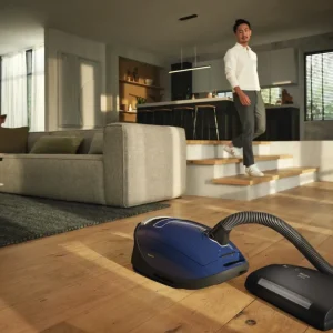 Miele Canister Vacuum Cleaners With Bag>Complete C3 Marin PowerLine - SGJE0